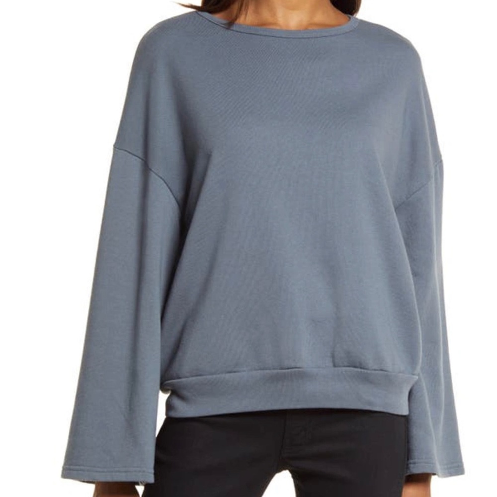 NWOT Treasure and Bond volume sleeve sweatshirt size L
